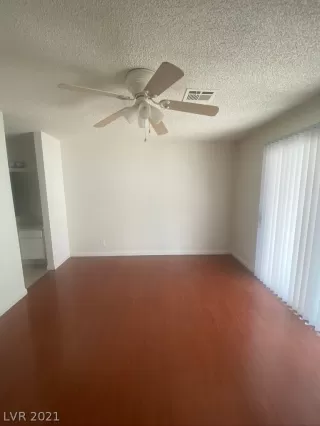 Photo #6: 2291303 Listing 