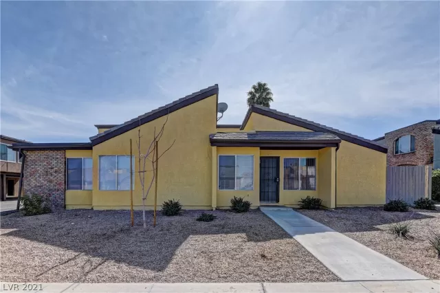 MLS: 2291307 Condo For Sale