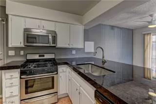 Photo #2: 2291307 Listing 