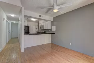 Photo #3: 2291307 Listing 