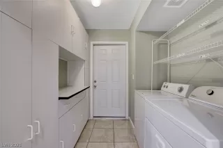 Photo #5: 2291318 Listing 