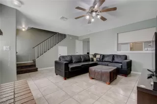 Photo #6: 2291318 Listing 