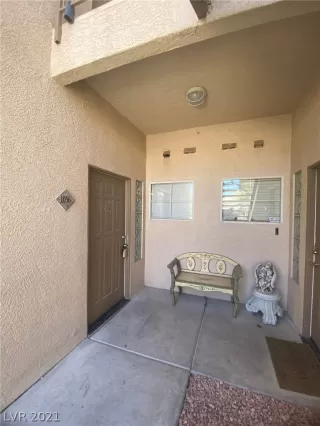 Photo #1: 2291327 Listing 