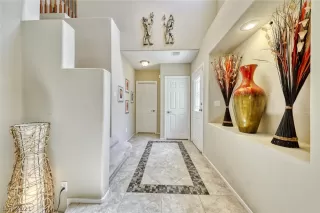 Photo #5: 2291347 Listing 