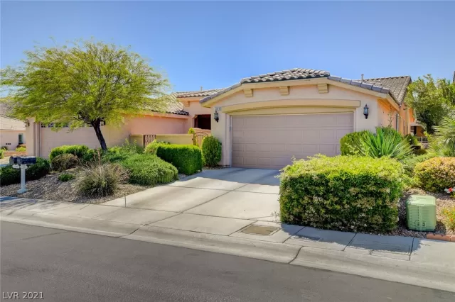 MLS: 2291355 Condo For Sale