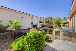 Photo #2: 2291355 Listing 