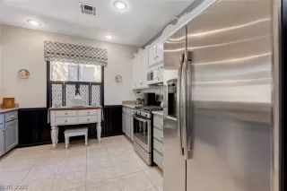 Photo #5: 2291355 Listing 