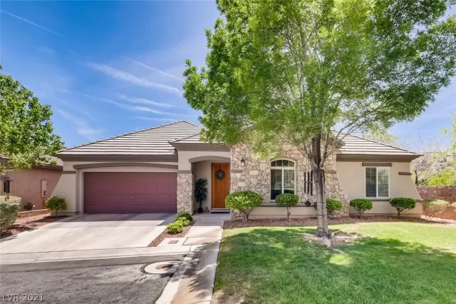 MLS: 2291360 Condo For Sale