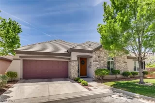 Photo #1: 2291360 Listing