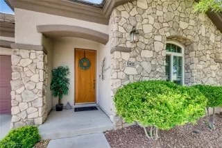 Photo #2: 2291360 Listing