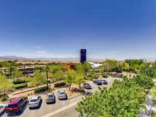 Photo #2: 2291395 Listing