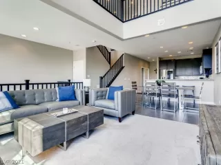 Photo #6: 2291395 Listing