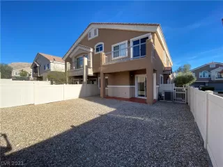 Photo #3: 2291407 Listing