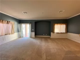 Photo #6: 2291407 Listing