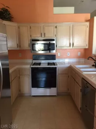 Photo #3: 2291431 Listing 
