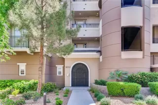 Photo #2: 2291432 Listing