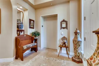 Photo #6: 2291432 Listing