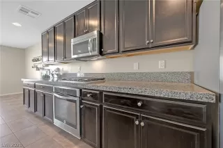 Photo #6: 2291447 Listing 