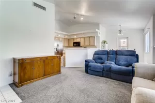 Photo #3: 2291462 Listing