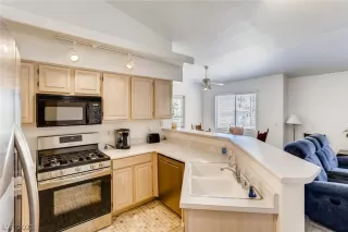 Photo #6: 2291462 Listing