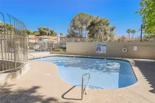 Photo #3: 2291473 Listing 