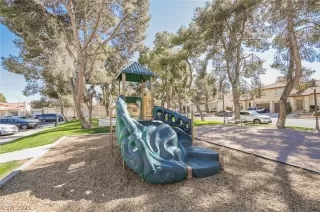 Photo #4: 2291473 Listing 