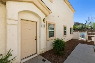 Photo #2: 2291476 Listing 