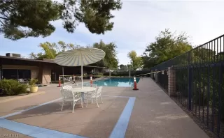 Photo #3: 2291515 Listing