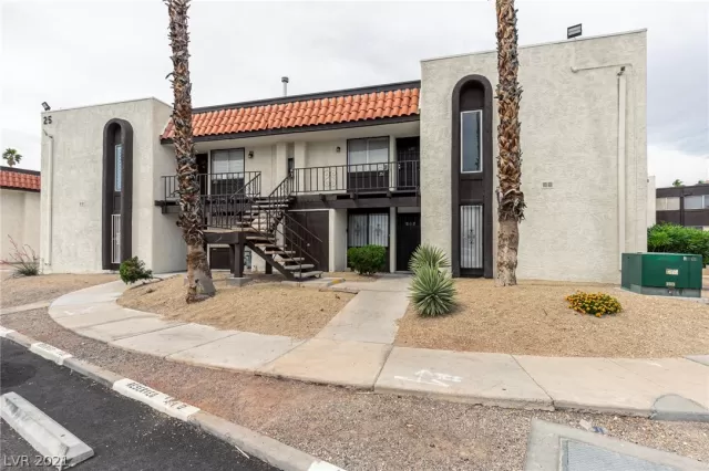 MLS: 2291518 Condo For Sale