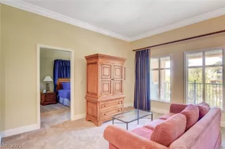 Photo #4: 2291541 Listing