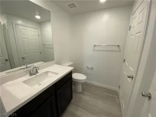 Photo #5: 2291546 Listing 