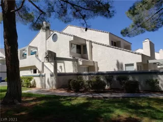 Photo #1: 2291547 Listing