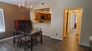 Photo #4: 2291547 Listing