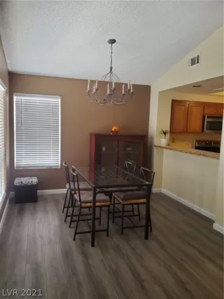 Photo #6: 2291547 Listing