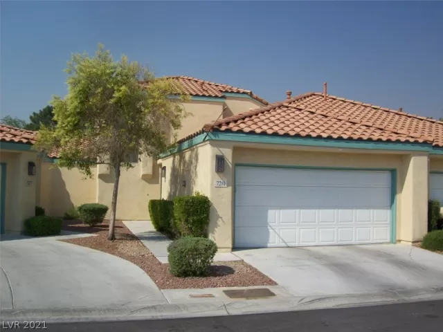 MLS: 2291572 Condo For Sale