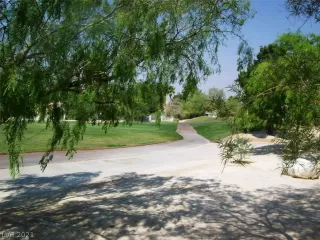 Photo #3: 2291572 Listing 