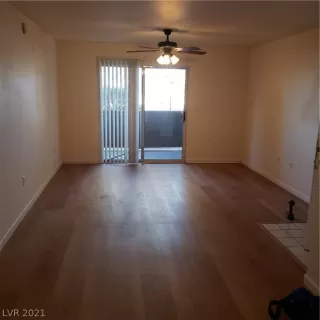 Photo #4: 2291578 Listing