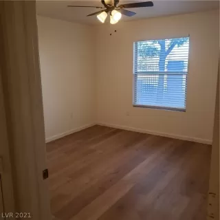 Photo #5: 2291578 Listing