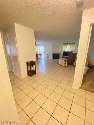 Photo #3: 2291607 Listing 