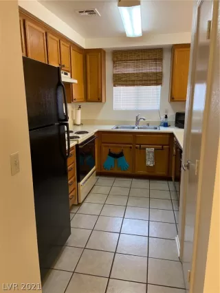 Photo #5: 2291607 Listing 