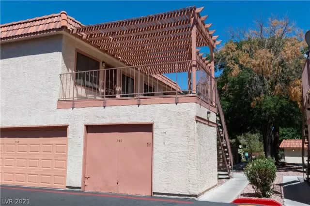 MLS: 2291617 Condo For Sale