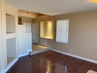 Photo #4: 2291623 Listing 