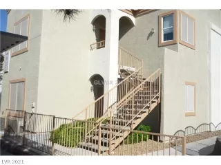 Photo #1: 2291631 Listing 