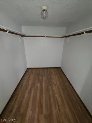 Photo #3: 2291661 Listing 