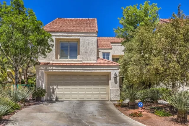 MLS: 2291662 Condo For Sale