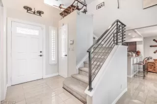 Photo #6: 2291662 Listing