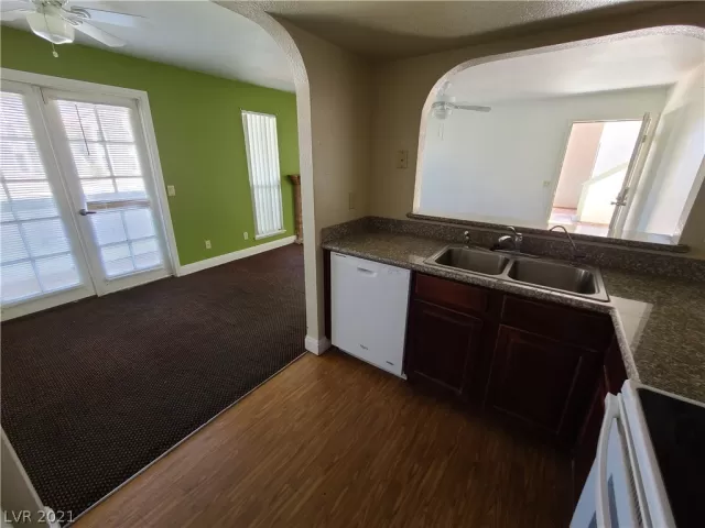 MLS: 2291696 Condo For Sale