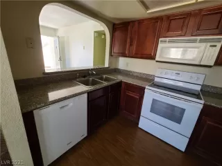 Photo #2: 2291696 Listing 