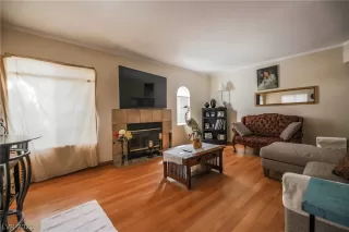 Photo #3: 2291711 Listing