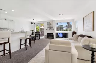 Photo #5: 2291750 Listing 